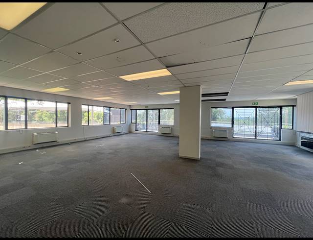 208M² OFFICE TO LET IN ILLOVO